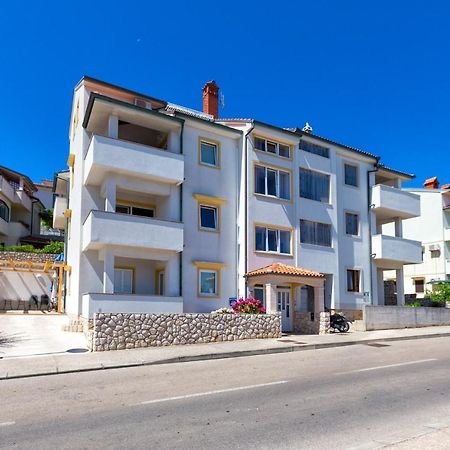 Apartments with a parking space Mali Losinj  Bagian luar foto