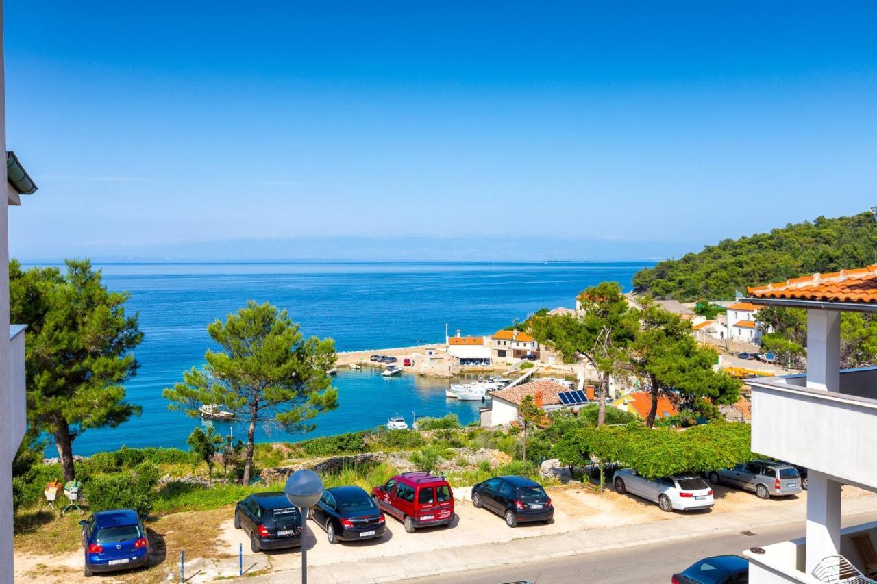 Apartments with a parking space Mali Losinj  Bagian luar foto