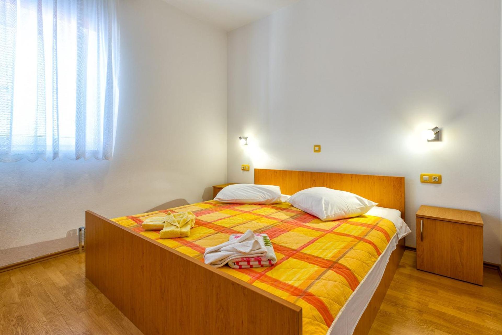 Apartments with a parking space Mali Losinj  Bagian luar foto